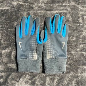 Nike gloves